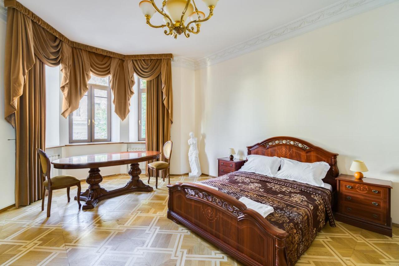 Guest House On Znamenka 13 Moscow Ngoại thất bức ảnh